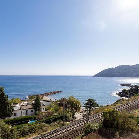L'Esterel Yourhosthelper Mandelieu Dış mekan fotoğraf